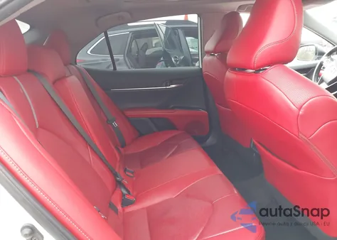 2021 Toyota Camry Xse V6 z USA, uszkodzony, nr VIN 4T1KZ1AK4MU051273